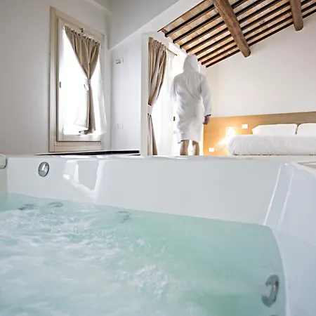 Borgoleoni 18 - And Breakfast 2* フェラーラ