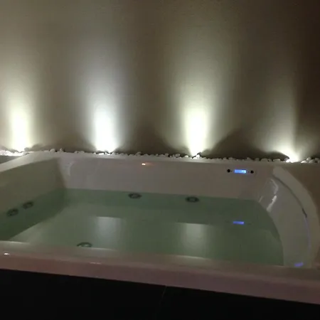 Borgoleoni 18 - And Breakfast ベッド・アンド・ブレックファスト フェラーラ