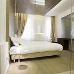 Borgoleoni 18 - And Breakfast Bed and Breakfast