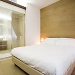 Bed and Breakfast Borgoleoni 18 - And Breakfast
