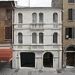 Bed and Breakfast Borgoleoni 18 - And Breakfast