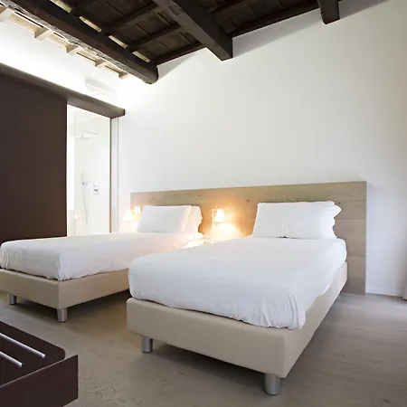 Borgoleoni 18 - And Breakfast לינה וארוחת בוקר