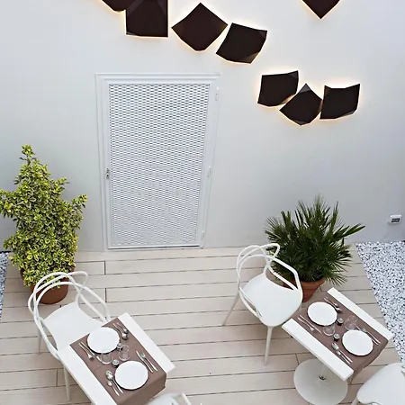 לינה וארוחת בוקר Borgoleoni 18 - And Breakfast