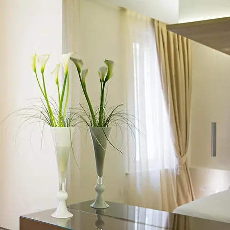 Couette-café Borgoleoni 18 - And Breakfast 2*