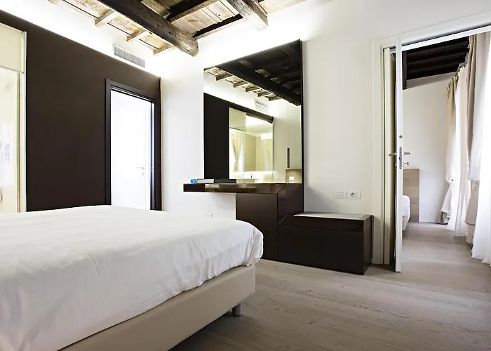 Borgoleoni 18 - Room&breakfast 2*