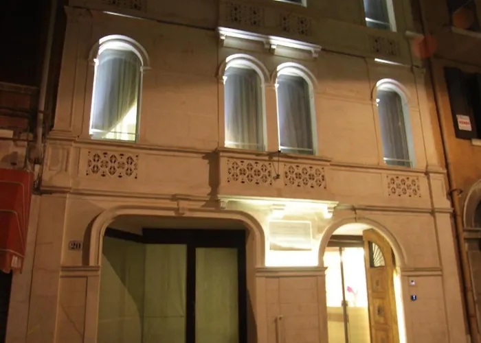 فندق مبيت وإفطار Borgoleoni 18 - And Breakfast 2*