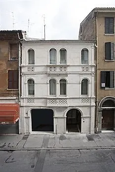 Couette-café Borgoleoni 18 - And Breakfast